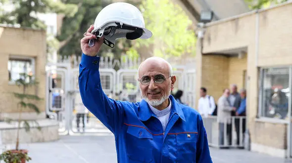 پاسخ هاشمی‎طبا به میرسلیم: من وقت مردم را تلف کردم یا آقایی که کشور راپر از تبلیغ کرد و انصراف داد؟