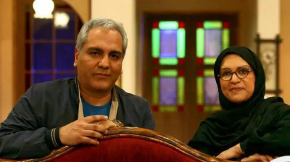 هدیه جالب رویا تیموریان به موزه دورهمی+ عکس