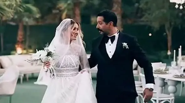 فیلم و عکس / نگاهی به چیدمان  خانه متین ستوده و کامران تفتی فردای عروسی در الهیه/ از تابلوی هنری چشم نواز تا صندوقچه سنتی و مبلمان و میز مدرن ... 