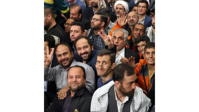 دیدار رهبری با کارگران