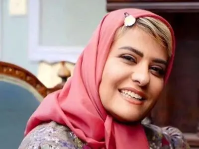 فیلم / چیدمان منحصربفرد خانه درندشت رابعه اُسکویی /از اتاق تا آشپزخانه فرش ایرانی و مبلمان کلاسیک با تابلویی نفیس روی دیوار  