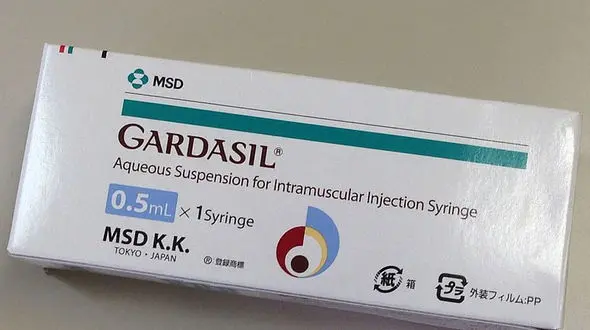 کرمانپور:وزارت بهداشت در حال مطالعه برای همگانی کردن «واکسن گارداسیل» است