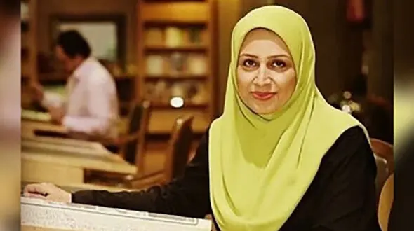 عکس حیرت انگیز خانم مجری سرشناس تلویزیون ! / مینا هاشمی کیست ؟!