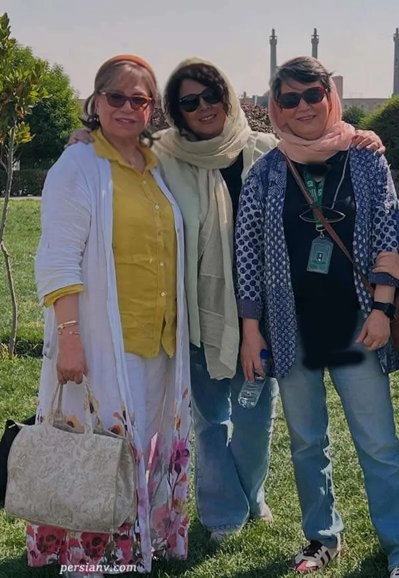 تیپ خاص شهره سلطانی و گوهر خیراندیش در اصفهان