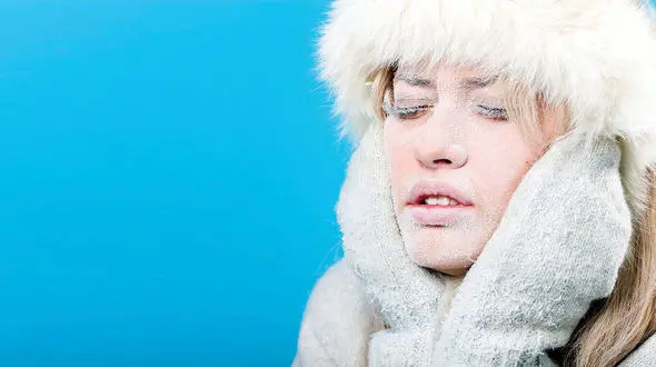 دردسرهای وارونگی دما برای پوست و مو + راه درمان 