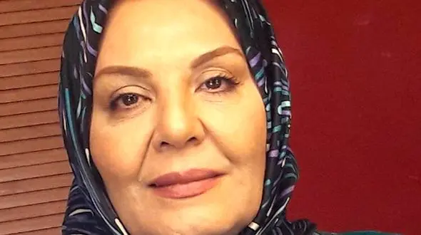 عکس / نگاهی به حیاط سرسبز و دلباز زهره حمیدی/ خونه نگو بهشت بگو باغ بگو  / روحش شاد