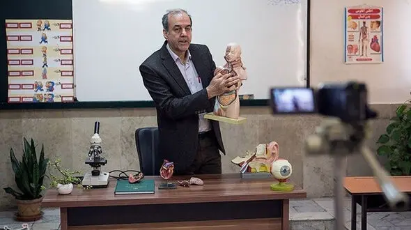 تأیید عدم بازنشستگی معلمان در سال تحصیلی توسط دیوان عدالت