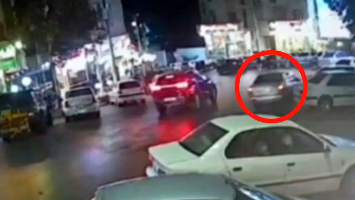 تصادف شبانه در طرقبه مشهد / خودروی افسارگسیختهخیابان را بهم ریخت