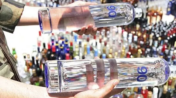 سپاه کارگاه مشروبات الکلی در بندرعباس را منهدم کرد