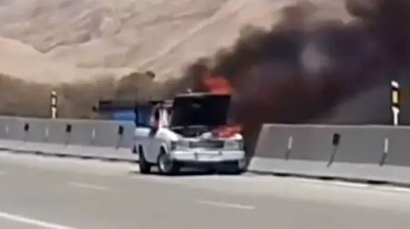 آتش سوزی سواری وانت در ایلام 