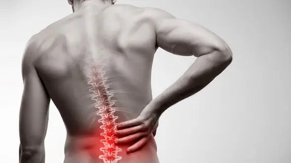 20 درصد جمعیت ایران به مشکلات کمر دچار هستند / اضافه وزن مهم ترین دلیل ابتلا به دیسک کمر است