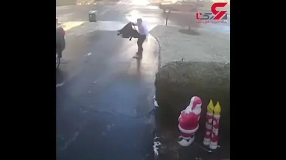 زمین با این مرد بدشانس مشکل دارد! + فیلم 