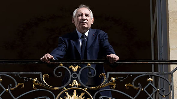 Bayrou Faces Likely Ouster in French Parliament Confidence Showdown