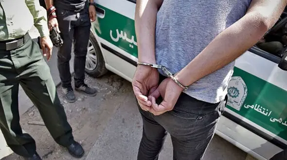 زیر گرفتن مأموران پلیس با خودرو ناکام ماند؛ متهم با شلیک پلیس زمین‌گیر شد