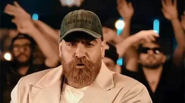 تقلید صدای محسن چاوشی توسط معین زد