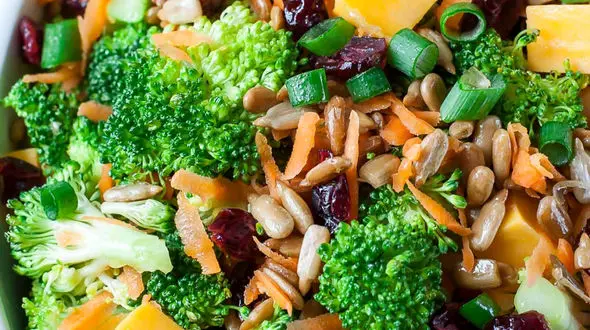 طرز تهیه سالاد سالم و رژیمی + فیلم 