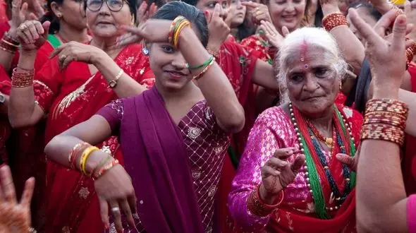 مراسم عجیب دختران برای پیدا کردن شوهر+ تصاویر