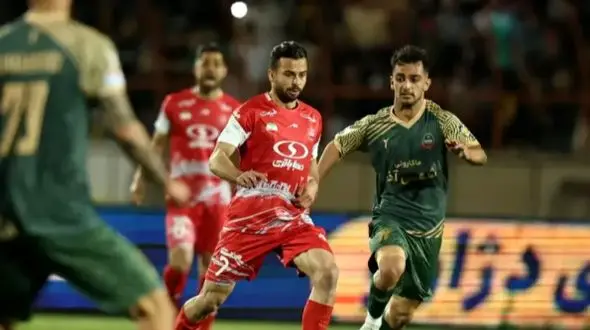 واقعیت جنجال رختکن پرسپولیس در بین دو نیمه / دلیل تعویض های غیرمنتظره کارتال چه بود؟