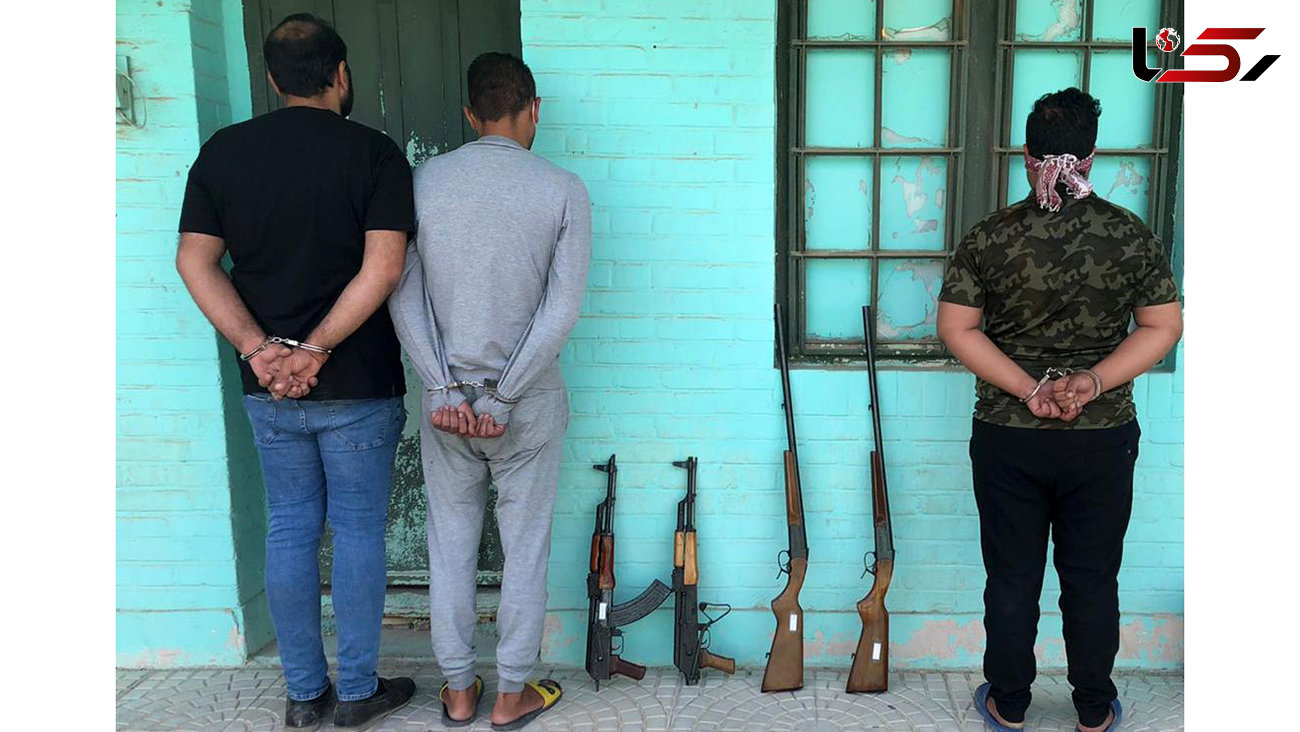 بازداشت 3 مرد مسلح با 4 اسلحه در آبادان + عکس