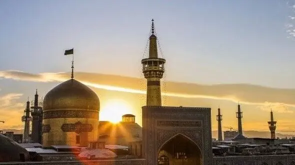 مسلمان شدن جوان روس در حرم امام رضا(ع)