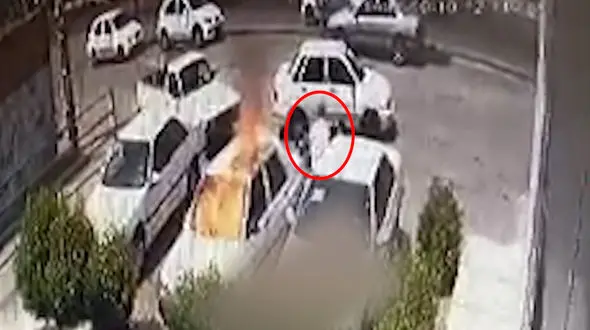 فیلم آتش زدن  پراید مقابل چشمان مردم + جزییات