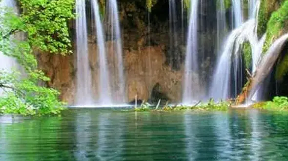 از پر پیچ و خم ترین جاده جهان تا دره ای در جورجیا
