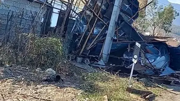 زنده به گور شدن مرد تالشی در ریزش دیوار مدرسه