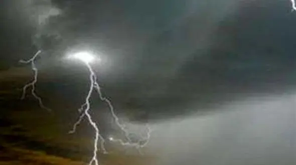 مرگ دلخراش یک نفر بر اثر صاعقه در دهلران