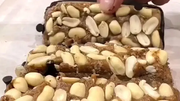 شکلات اسنیکرز خانگی + فیلم