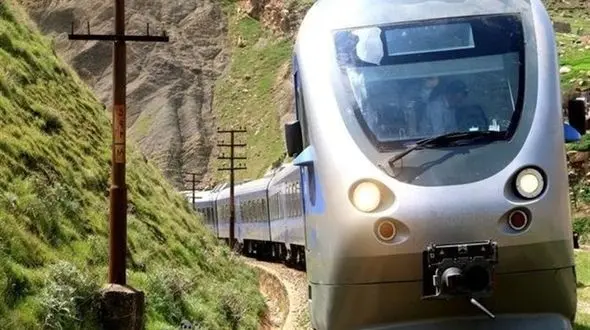 اعزام قطارهای فوق‌ العاده به پایانه‌ های مرزی برای بازگشت مسافران اربعین