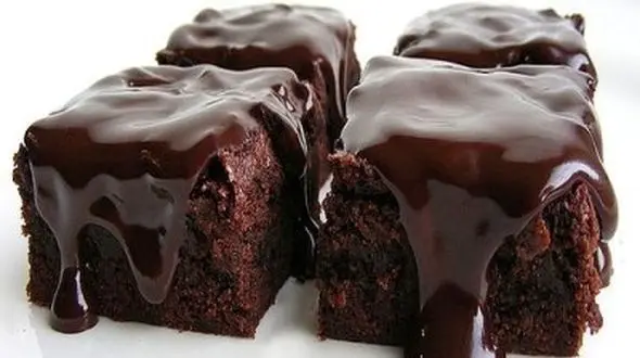 کیک زیتون با روکش شکلات

