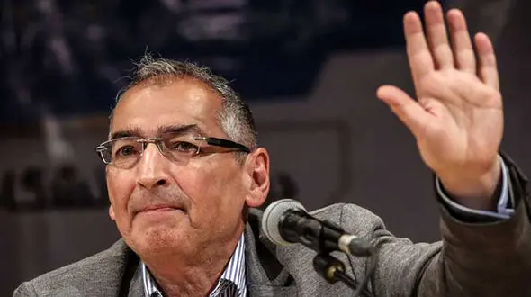 صادق زیباکلام: من از تتلو و ابوبکر بغدادی می ترسم