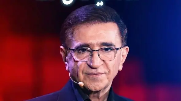 فیلم/ طلایی ترین نصیحت دکتر انوشه برای هر سن و سالی که هیچ روانشناسی بهت نمیگه: «جوان عزیز، بالاخره یه روز از قیافه می افتی، وفاداریه که می مونه!»