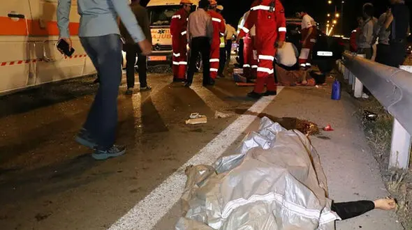 مرگ مرد ۴۵ ساله در تصادف با خودرو در بزرگراه آزادگان