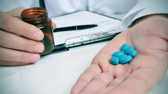 قرص بتاهیستین (Betahistine) چیست؟ / جدول عوارض و مقایسه با داروهای مشابه