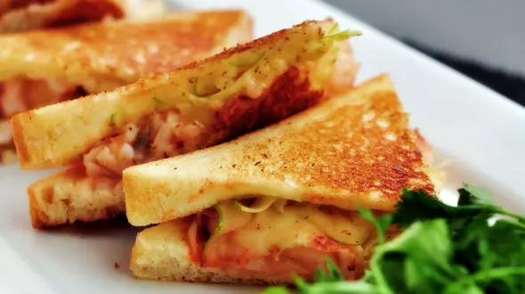 طرز تهیه اسنک پیتزا/عصرانه ای متفاوت و لذیذ