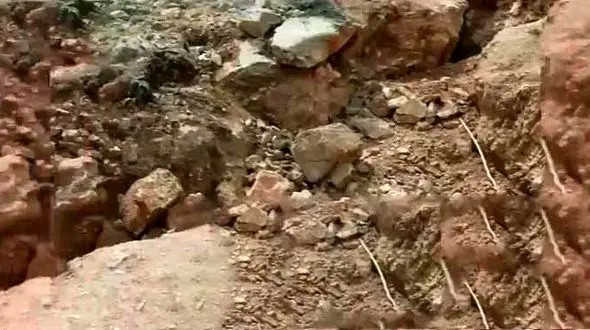 زنده به گور شدن یک معدنچی در ریزش معدن اسفراین