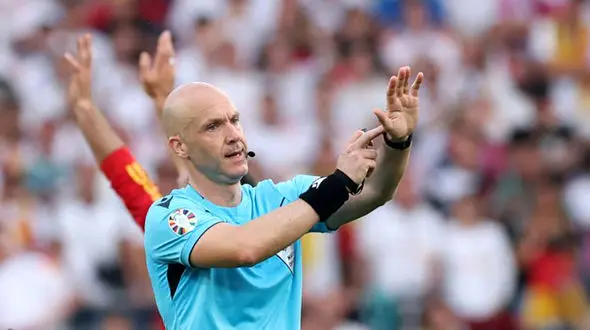 خبری که همه منتظرش بودند/ داور جنجالی از یورو اخراج شد