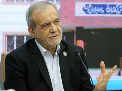 فیلم / پزشکیان : من را ترور نکردند چون بی عرضه ام نتوانم کاری بکنم  / آدم های با عرضه را ترور کردند تا آدم های ضعیف مثل من بمانند