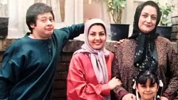 تجدید دیدار صمیمانه مادر و دختر «خانه‌به‌دوش» در یک قاب!