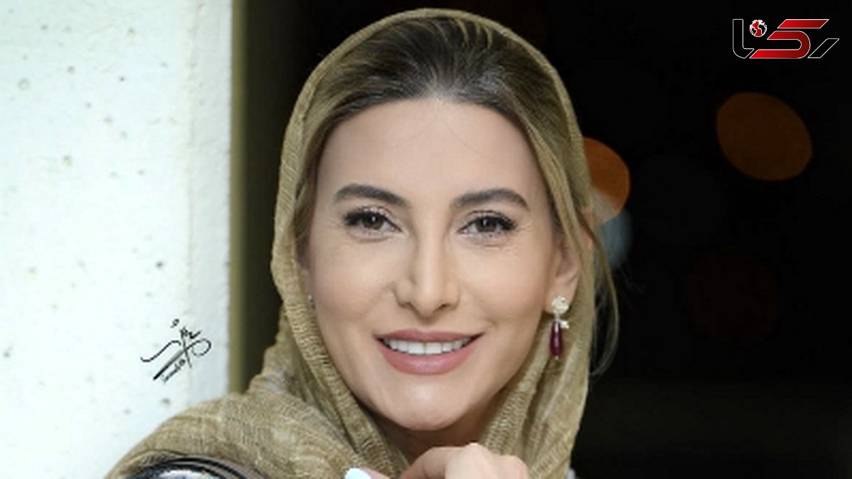 گوشواره جواهر شیک فریبا نادری برای یک مهمانی شام خودمانی در رستوران + عکس