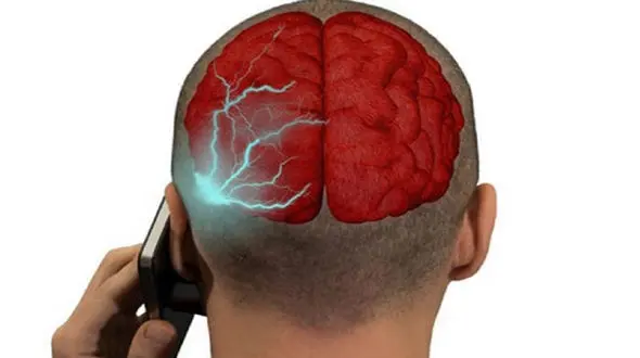 بلایی که موبایل سر مغزتان می آورد / جدی بگیرید