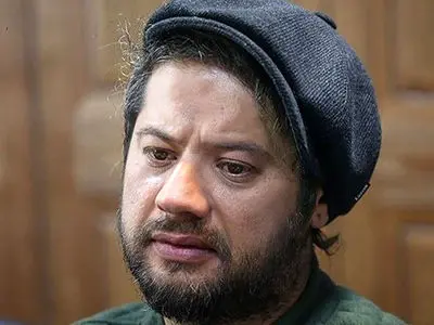 حرف‌های متفاوت علی صادقی درباره گذر عمر؛ اعترافی که مخاطبان را تحت تأثیر قرار داد + فیلم