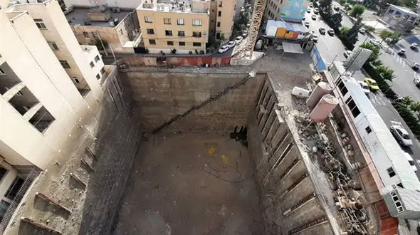 بی‌اعتنایی شهرداری به دستور دادستانی برای رفع خطر از "گود مرزداران" + عکس 