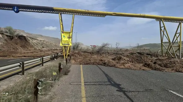 ریزش پل نیر در مسیر سراب به اردبیل و مسدود شدن محور سراب- نیر