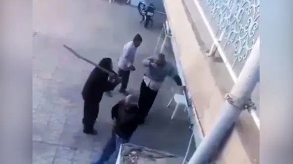 کتک زدن مرد سالمند در خانه سالمندان بروجرد + فیلم و جزئیات خبر