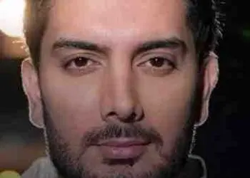 دانلود آهنگ باشکوه فرزاد فرزین / به نام قرار یکی نصیحت کنه بزار اون باشه