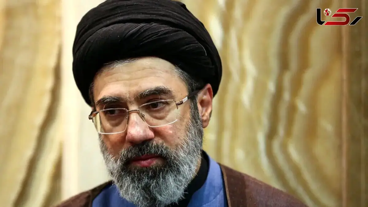 آیت‌الله سیدمجتبی خامنه‌ای سومین رهبر انقلاب اسلامی ایران شد