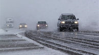 برف و لغزندگی راه های البرز / رانندگان احتیاط کنند