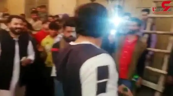 مراسم عروسی به عزا تبدیل شد / آتش گرفتن گروهی فامیلان عروس و داماد +فیلم